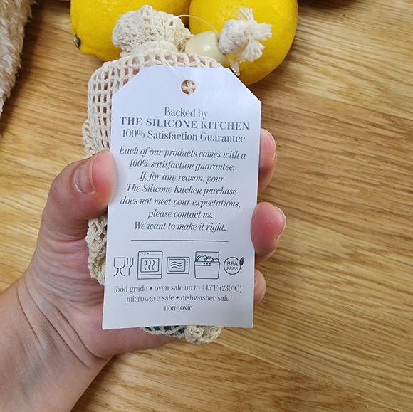 Brand new with tags silicone mini muffin liners- blue-pink-grey - Picture 5 of 6